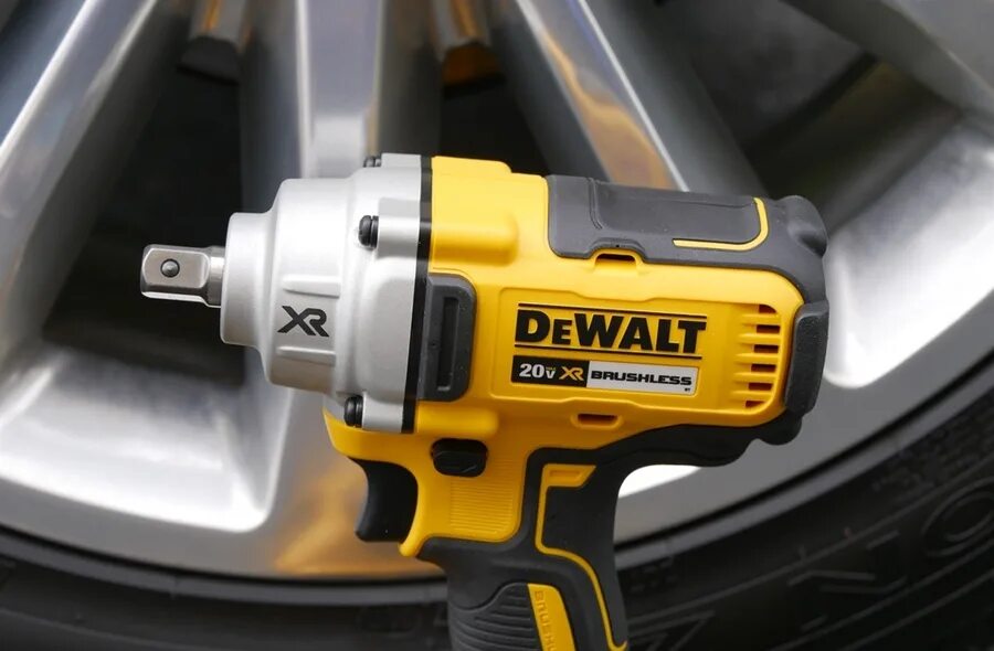 Гайковерт деволт аккумуляторный. Dewalt гайковерт 20v. dcf894 dewalt. импакт гайковерт dewalt. деволт dcf405.