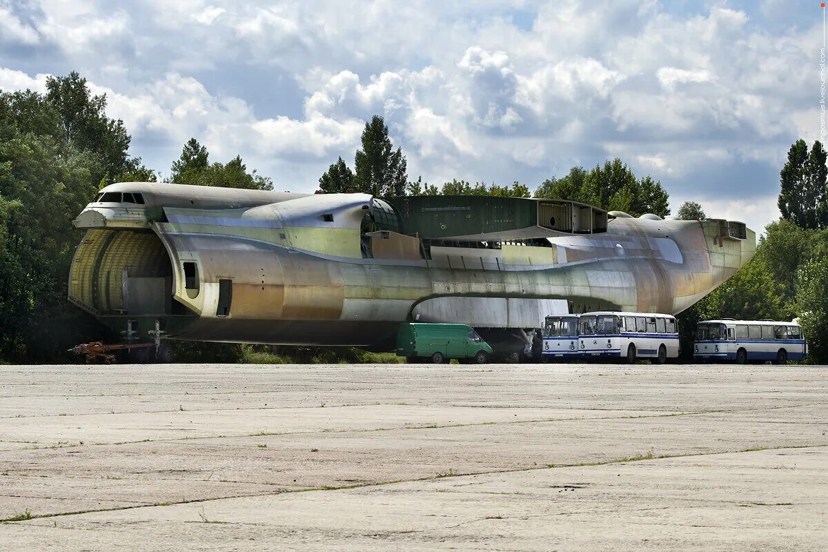 Мрия программа. Ан-225 мрия недостроенный. ан-225 мрия второй экземпляр. самолет мрия ан-225. ан 225 мрия 2 самолет.
