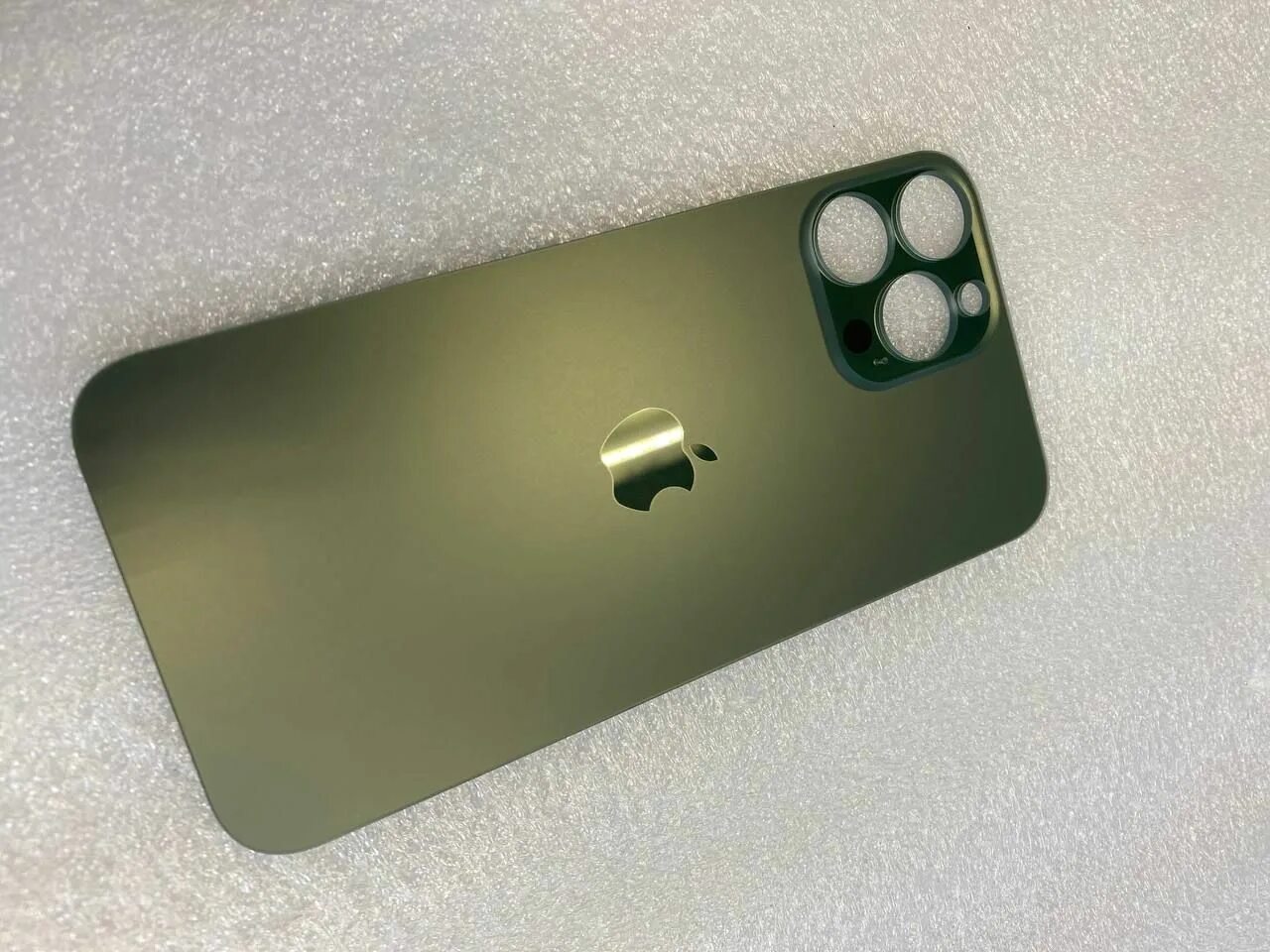 iPhone 15 Pro перегревается из-за титановой рамки - Рамблер/новости