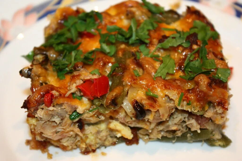 Фарш с фасолью стручковой. Запеканка с фасолью стручковой. фасолевая запеканка с овощами. запеканка из фасоли с овощами. запеканка из стручковой фасоли в духовке.