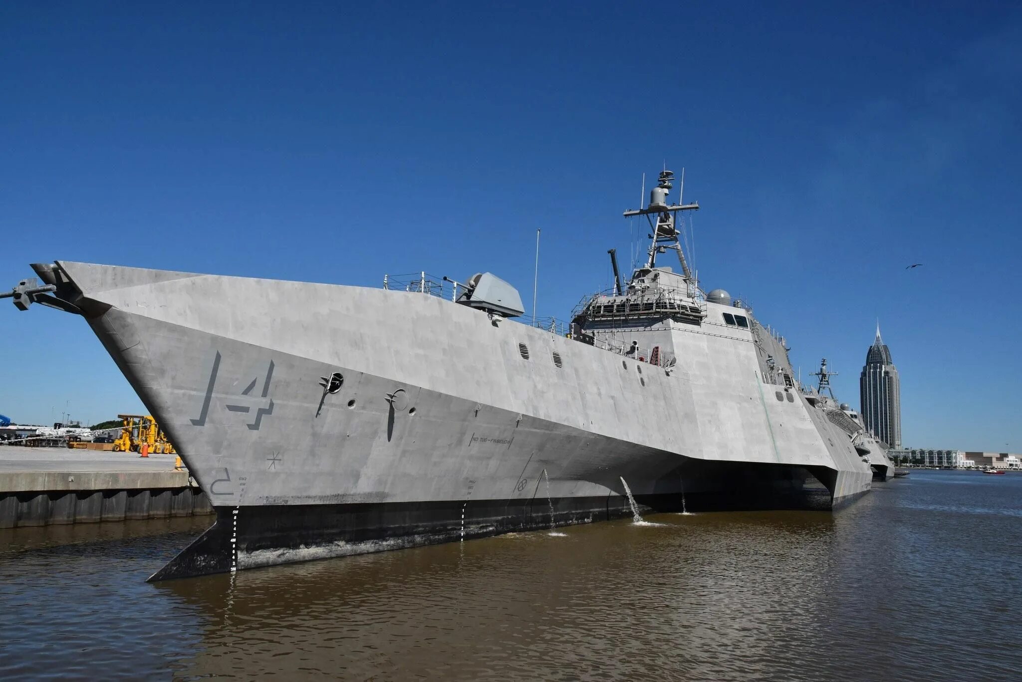 Combat ship. Uss manchester (lcs-14). корабль вмс сша uss lcs-2. тримаран индепенденс. littoral combat ship корабль.