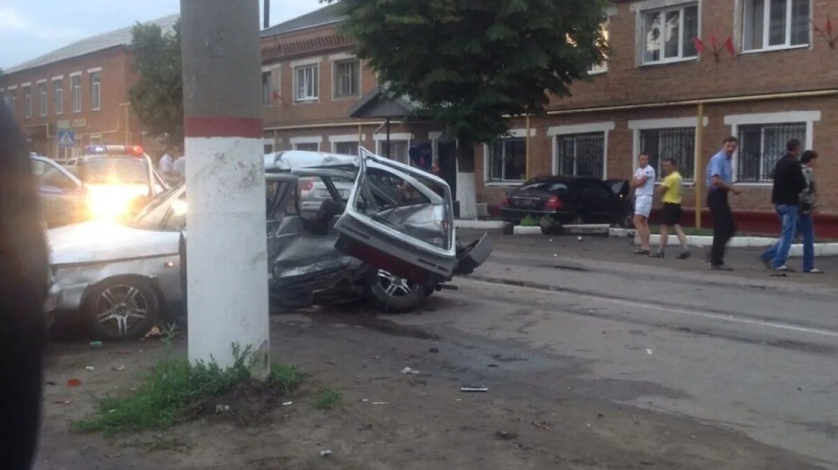 Авария 2015 год Бутурлиновка. ДТП Бутурлиновка Мерседес. Происшествия в Бутурлиновке Воронежской области. Бутурлиновский районный суд воронежской области