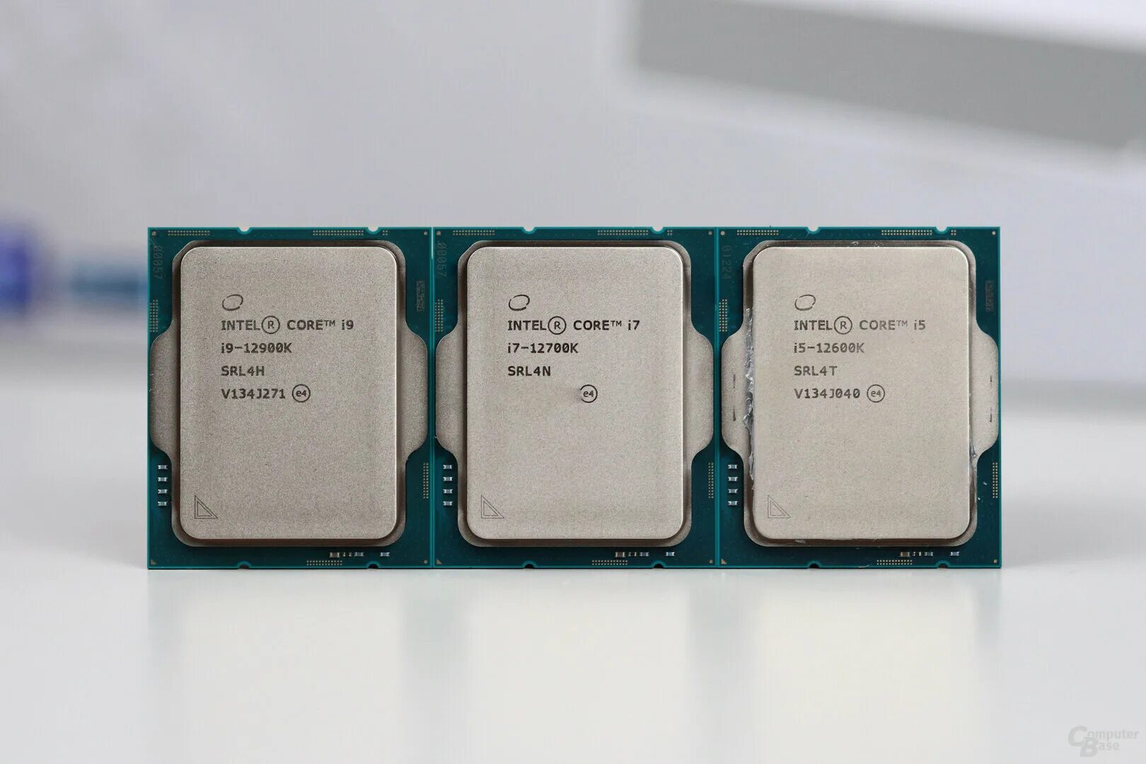 Intel i5 12600k. Процессор Intel Core i5-12600k. Процессор Intel Core i7-12700kf OEM. Процессор Intel Core i7-12700kf Box.