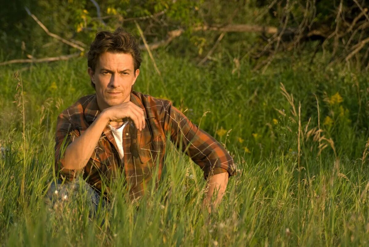 джеймс пендрик. питер дебинс. питер дебинс. питер стеббингс фото. питер стеббингс.