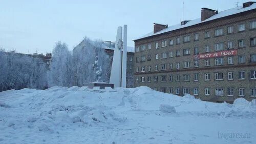 Первого инта. Социалистическая 3 Инта. Бабушкина 1 Инта. Бабушкина 4 город Инта. Инта Коми фото города улица Бабушкина дом 3.