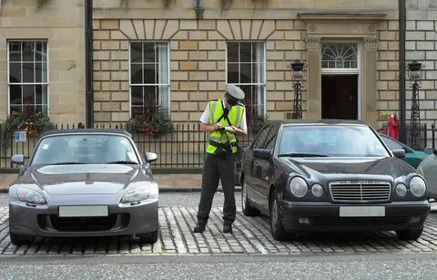 Traffic warden перевод