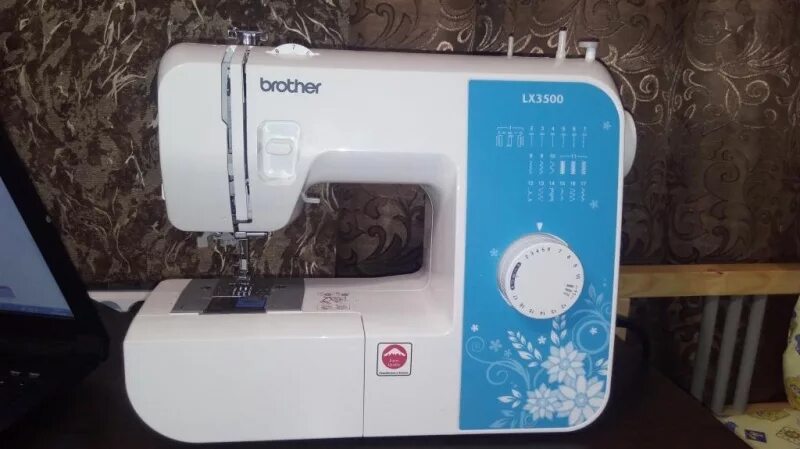 Brother lx. Швейная машинка brother XL-3500. Brother LX-3500. Швейная машинка бротхер ЛХ 500. Швейные машинки brother lx3500 челнок.