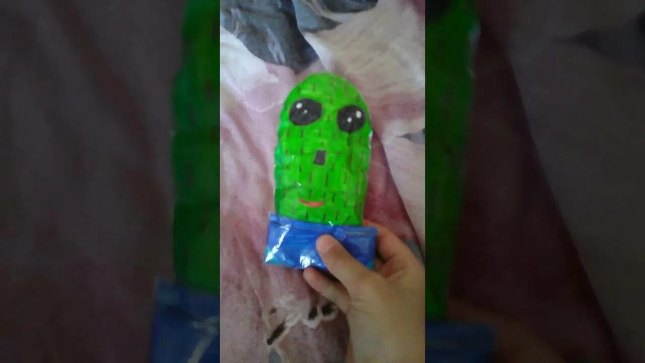 Как сделать сквиш из скотча. Сквиши из бумаги зеленого цвета. сквиши майнкрафт своими руками. сквиши из майнкрафта своими руками. маленькие сквиши из бумаги и полиэтилена.