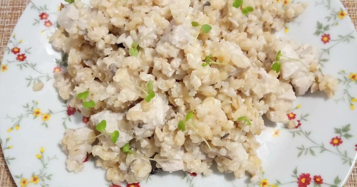 Булгур с курицей и грибами в сливочном соусе. Спагетти с грибами в сливочном соусе. Рецепт фарш сливки. Cream alfredo паста. Соус фарш со сливками.