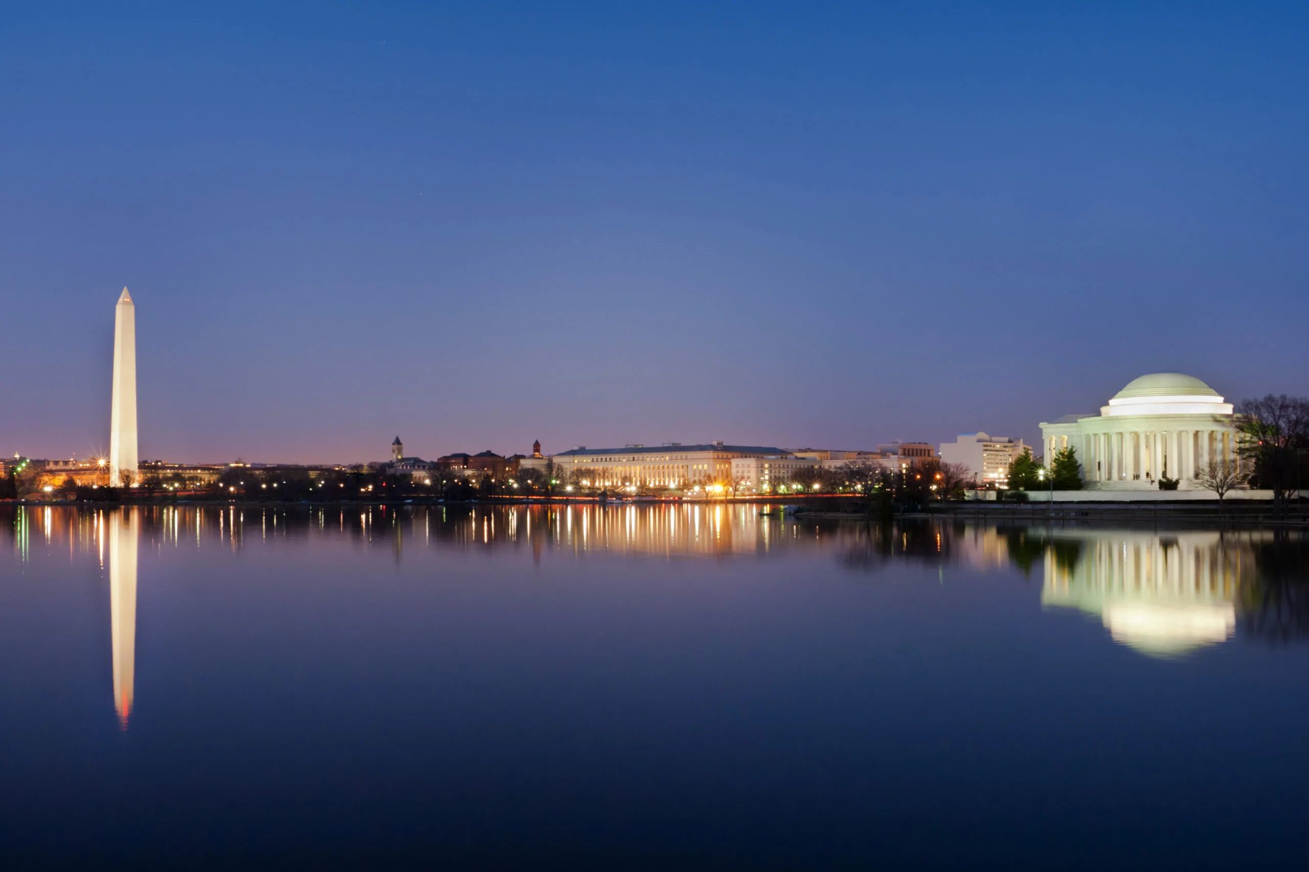 Washington d c is a. National Mall Вашингтон. Национальная аллея Вашингтон. Нэшнл Молл National Mall Вашингтон округ Колумбия. Столица США-Вашингтон, округ Колумбия..