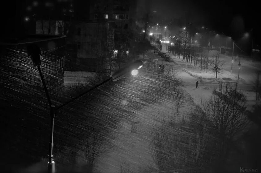 Буря Снежная ночью в городе. Ночная метель. Метель ночью. Метель в городе ночью. Сильный снег ночью