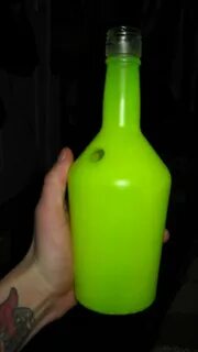Бутылка с дыркой