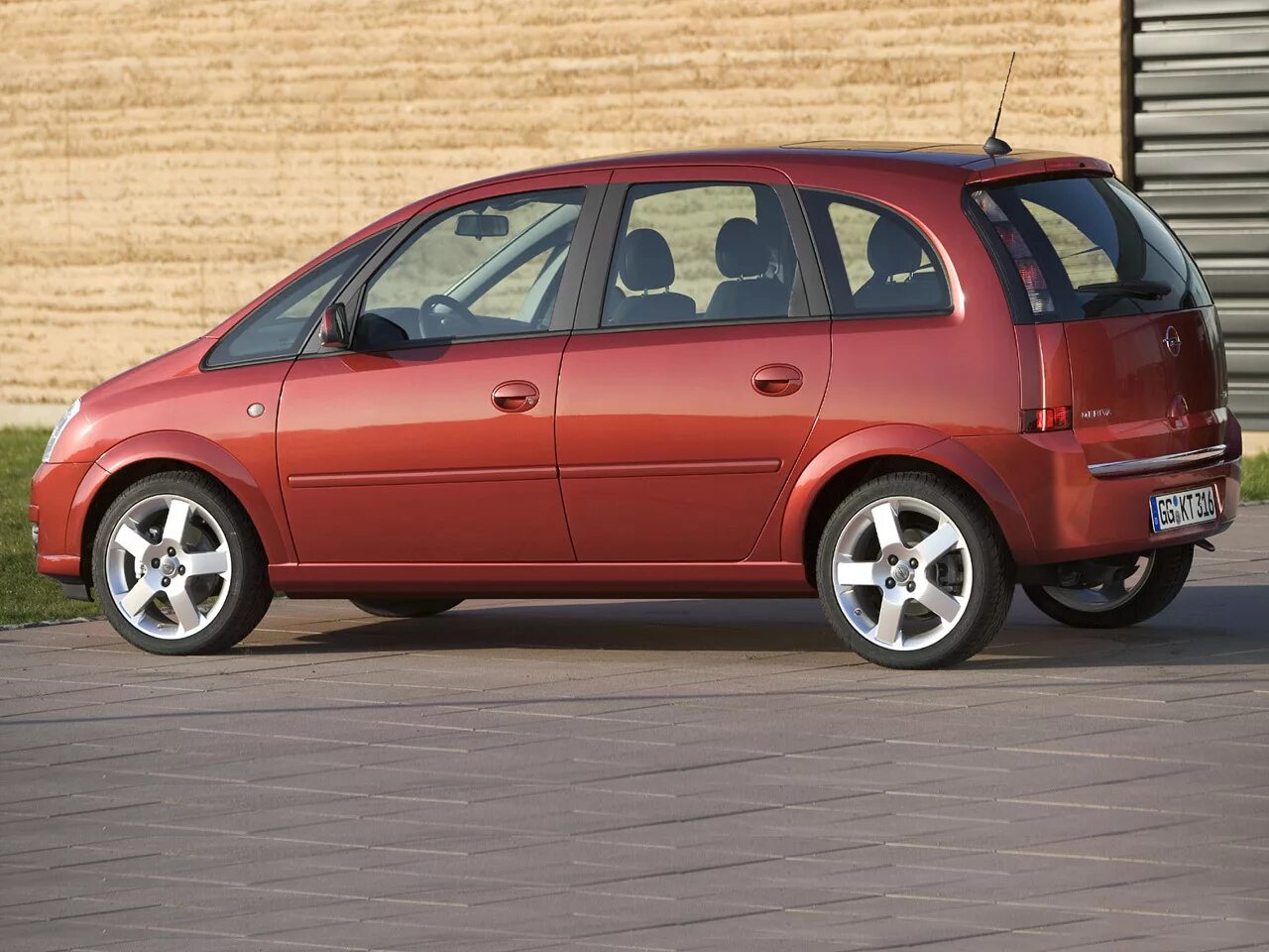 Опель 1 поколение. Opel Meriva 2006. Opel Meriva 2005. Opel Meriva 1. Опель Мерива 1 6 2003.
