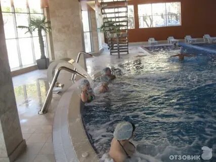 Бассейн в красной талке