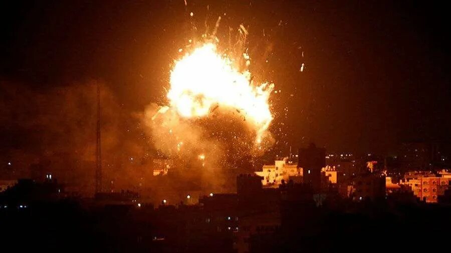 Ночная бомбардировка. Crush buildings siria. Газу разбомбили. Газу разбомбили. Бомбардировка израиля.