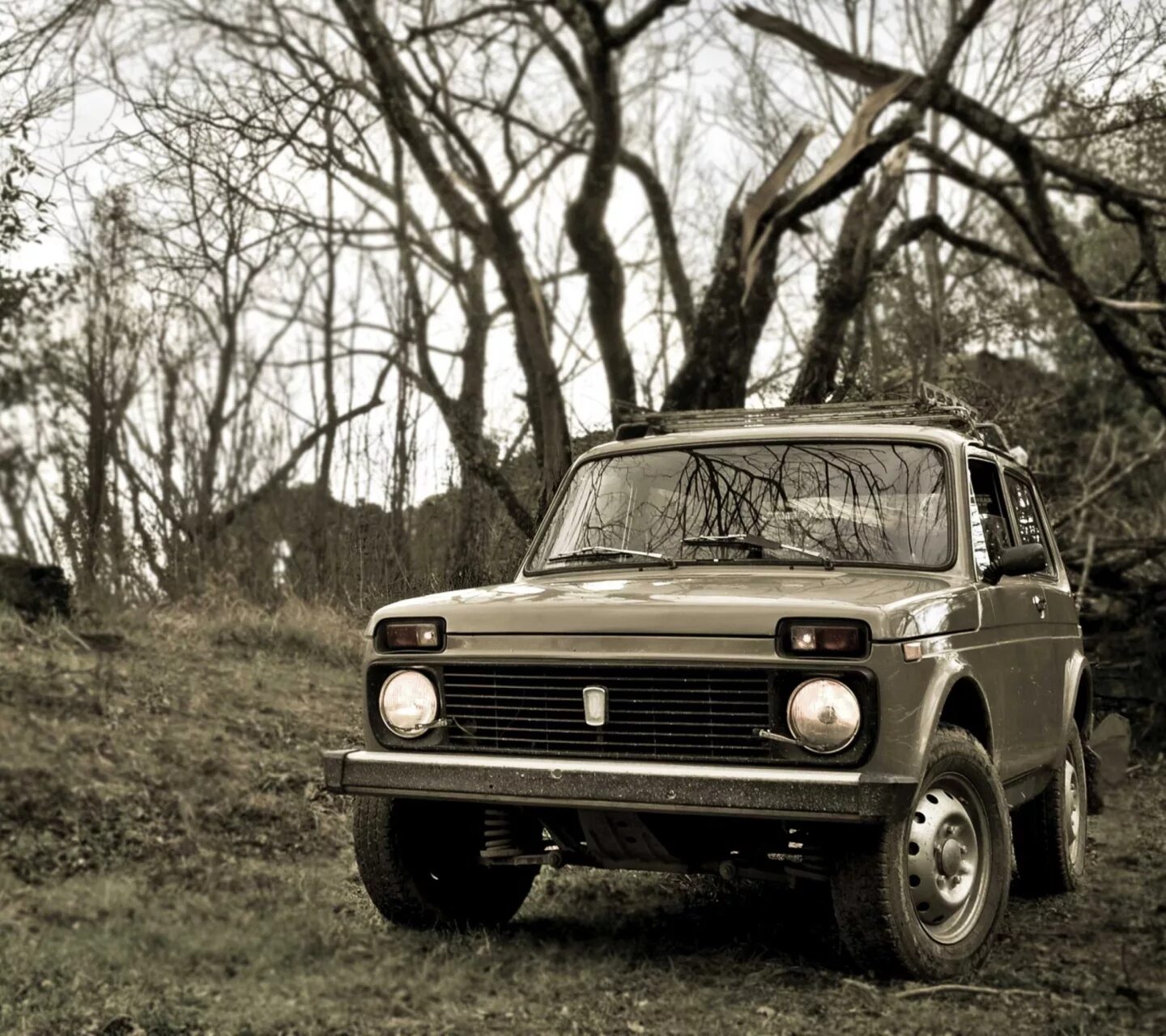 Лада 4x4 2121 нива. Телефон 2121. Lada niva legend. Лада нива 2121 4х4. Ваз 2121 нива.