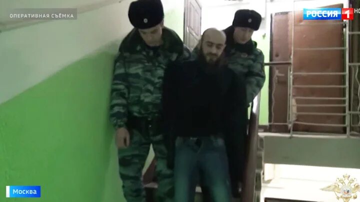 Полиции задержание насильника. В москве задержали мошенников. В москве задержали мошенников. В москве задержали мошенников. В москве задержали мошенников.
