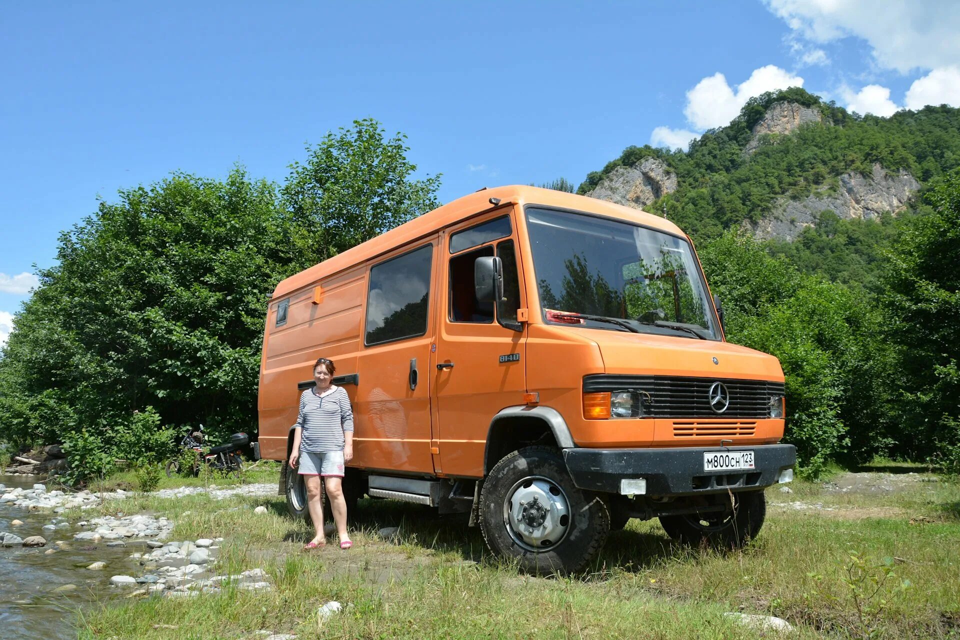 Купить мерседес т2. Мерседес т2 Варио. Mercedes Vario 814da 4x4,. Mercedes t2 Vario. Mercedes-Benz t1 почтовик.