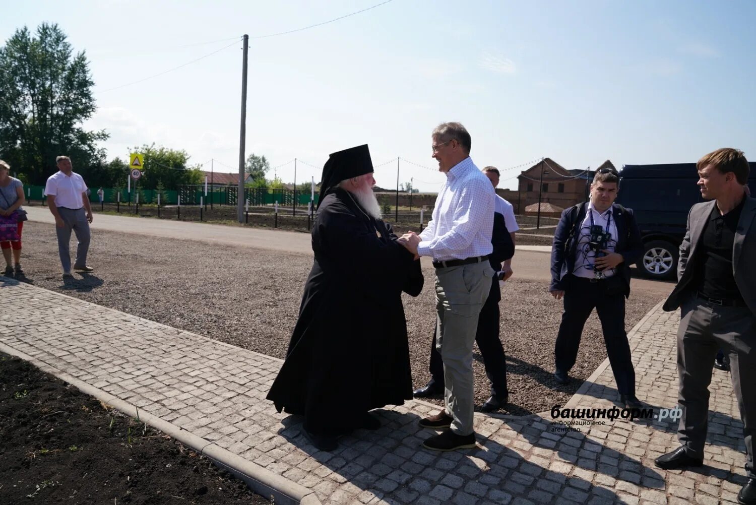 Новости хабирова. Арт центр Воскресенское Мелеузовский район. Воскресенский медеплавильный завод Мелеузовский район. Арт объект Воскресенский завод. Арт центр Воскресенский медеплавильный завод Мелеузовский район.