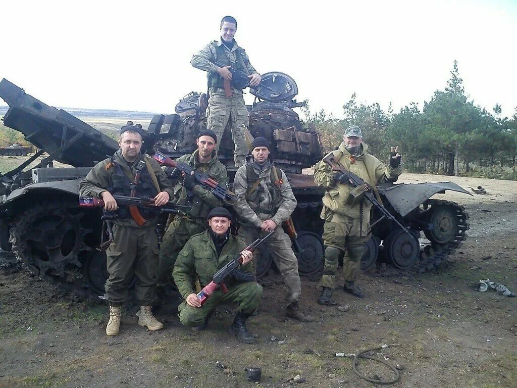 Сводки новороссии тг. Война на донбассе 2014 ополченцы. ополчение днр 2014 дебальцево. горловка ополчения донбасса. ополчение новороссии.