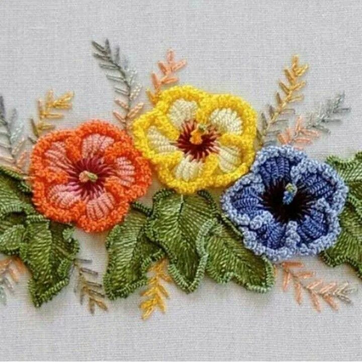 Техника вышивки цветов. Вышивка Эмбройдери. Вышивка бразильская техника рококо. Вышивание гладью. Вышивка гладью шерстяными нитками.