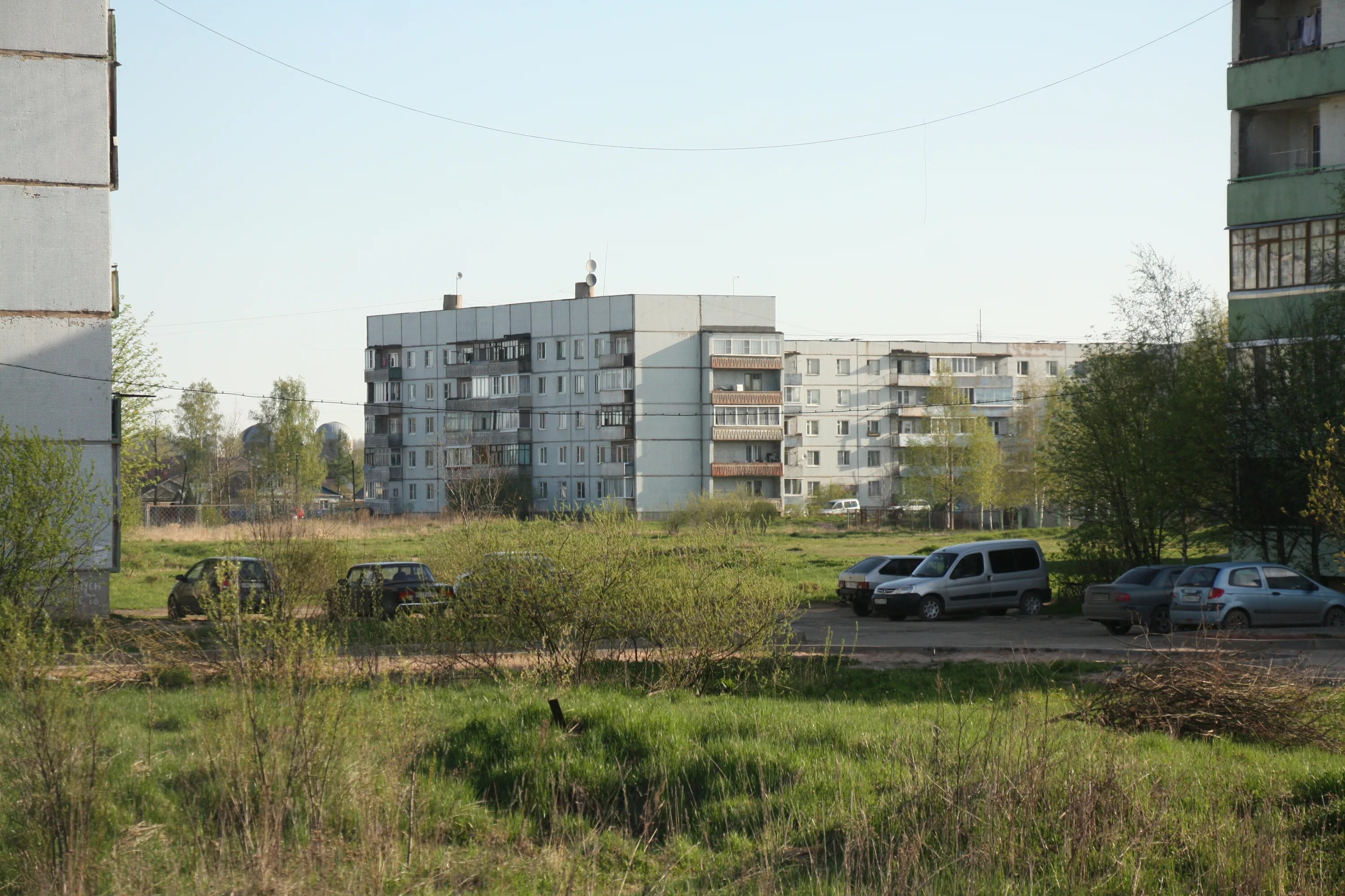 Парк в Чудово Новгородской области. Чудово микрорайон. Чудово, Новгородская ул., 4. Молодогвардейская 11 Чудово.