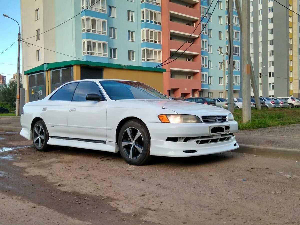 Mark 2 цена. Toyota Mark 2 90 белый. Mark2 90 блеый. Toyota Mark 2.5 at 180 лс.