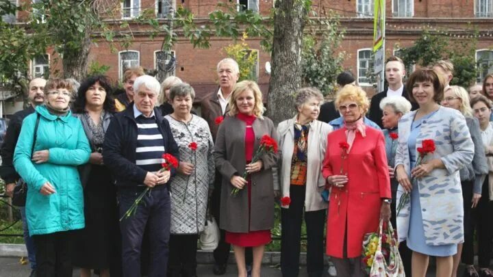 высоковск город музей. герб высоковска. дети сада радуга на экскурсии в библиотеке высоковск. солнечногорск». г высоковск клинского района московской области.