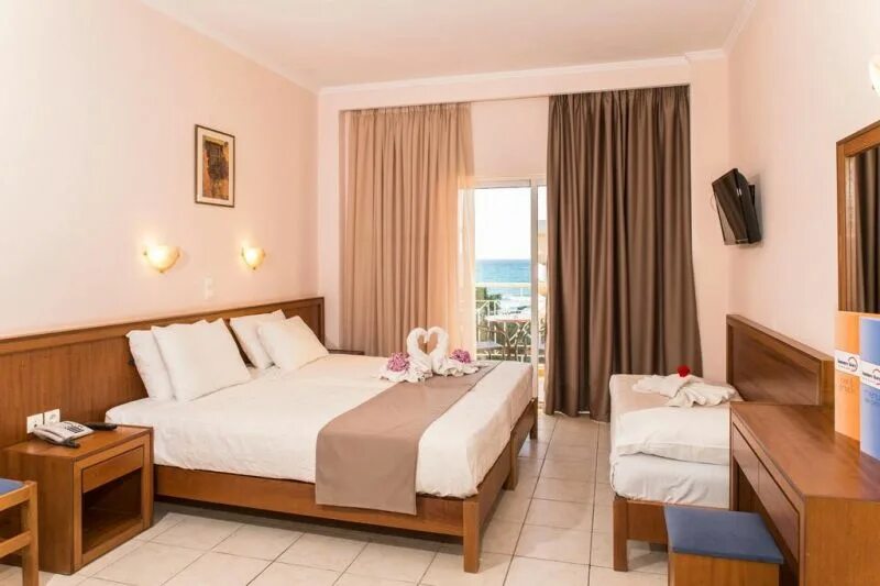 Sunny bay. Partial sea view hotel. Отель sunny wave севастополь. Sunny bay. Отель элми сьютс греция.