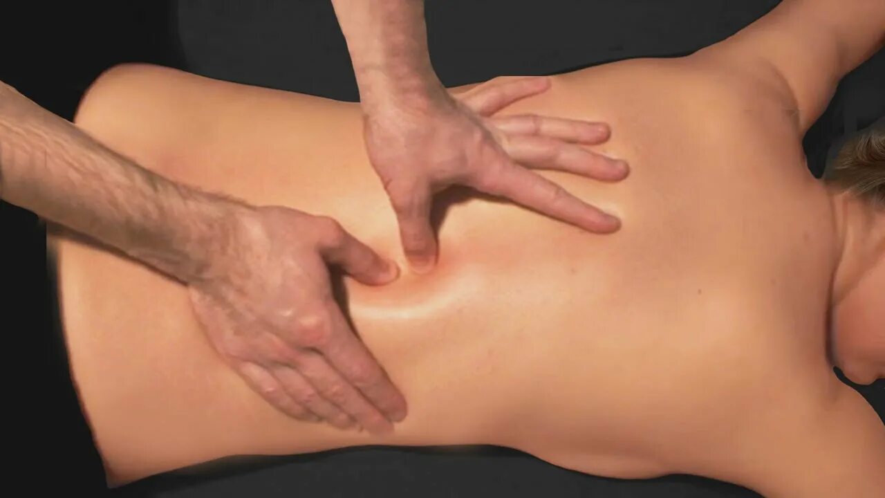 Private massage lesson. Массаж спины техника. Массаж спины видео уроки. Массаж поясницы техника. Массаж спины техника видео.