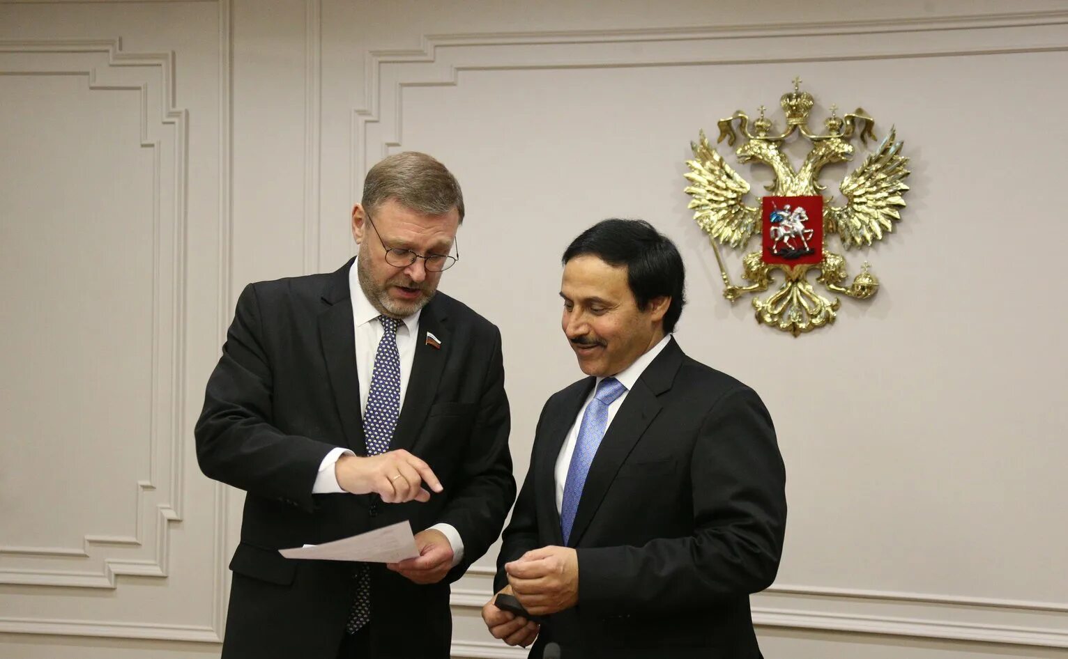 встреча евросоюза. встреча татарстанцев с послом. посольство евросоюза в россии. фотография зам посла марокко в россии. чрезвычайный и полномочный посол ссср.