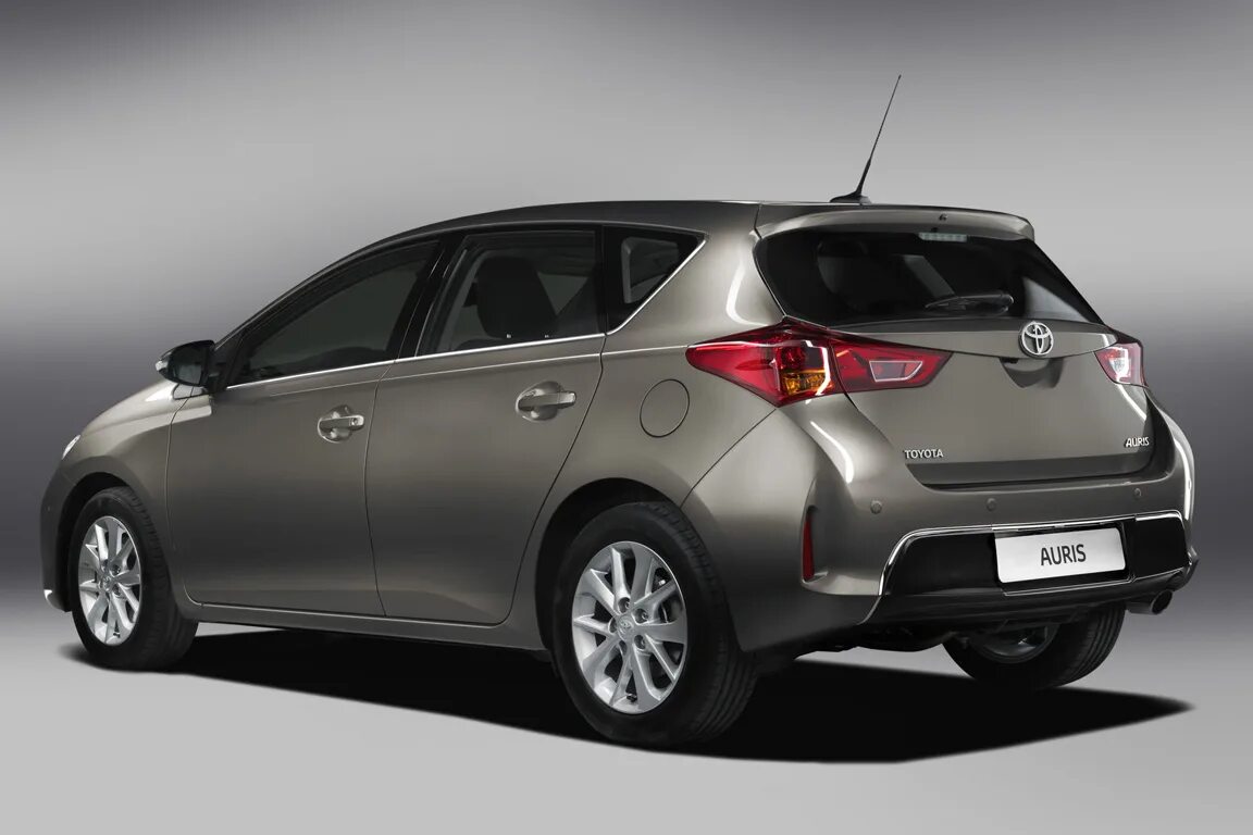 Toyota auris. Toyota Auris 2012. Тойота аурис 2013. Тойота аурис 2013 хэтчбек. Toyota Auris 2012 Hatchback.