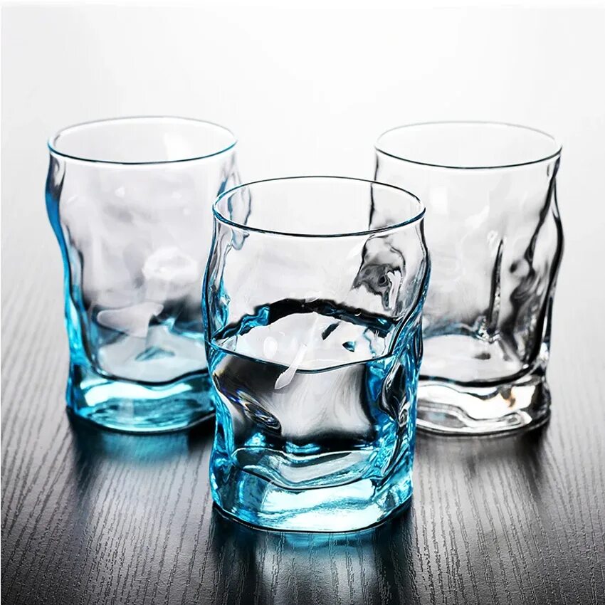 Стекольный стакан. Стакан стеклянный. Необычные стаканы. Стакан из стекла. Красивые стеклянные стаканы.