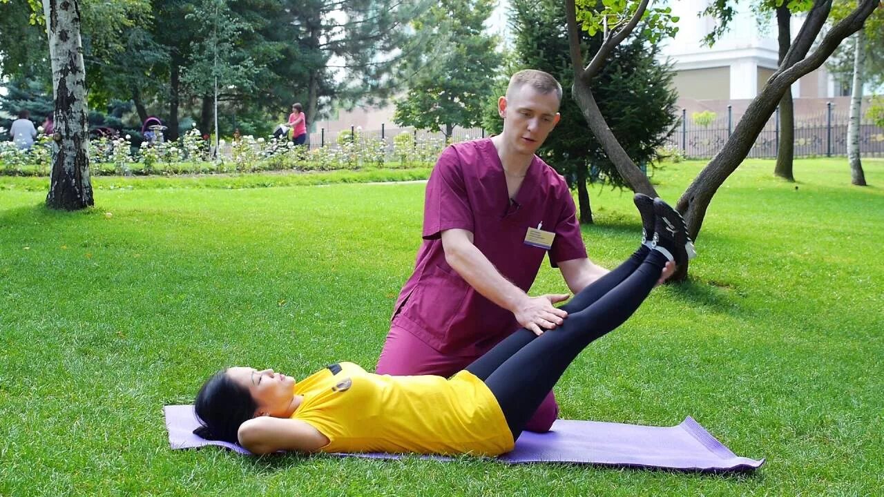 Упражнение для суставов видео. Упражнения для пожилых. Доктор евдокименко гимнастика для коленных суставов. Лечебная гимнастика лфк. Упражнение для суставов видео.