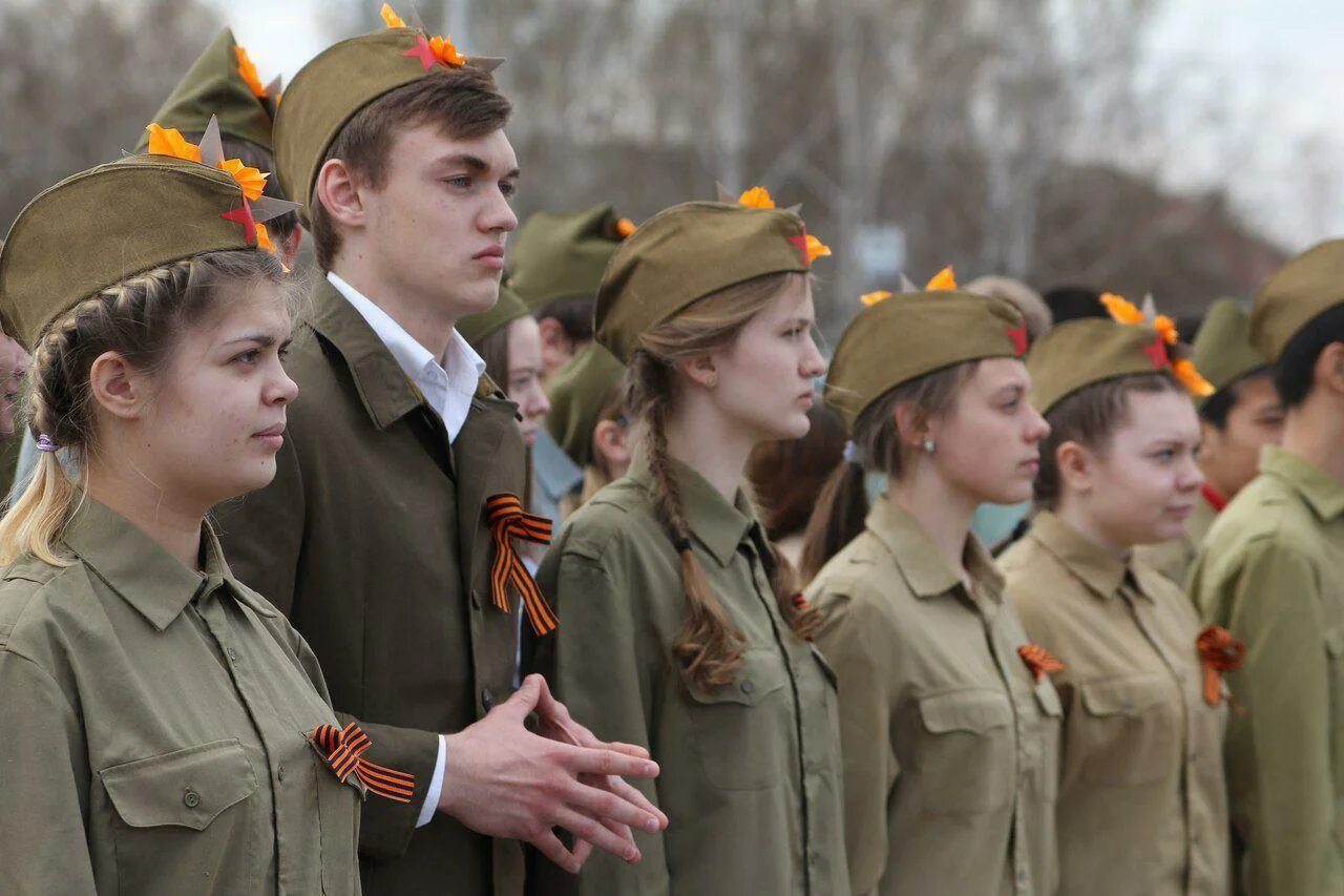 Военно-патриотическое воспитание молодежи. Патриотическое воспитание молодежи. Школьники в военной форме. Патриотизм молодежи.