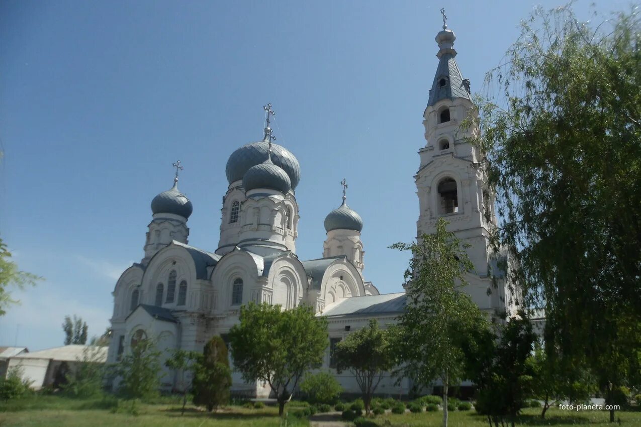 Погода ерзовка пермский край. Храм Архангела Михаила Ерзовка Волгоградской области. Ерзовка храм Архангела Михаила. Храм Архангела Михаила Волгоград Ерзовка. Церковь Архангела Михаила Городище Волгоградской.