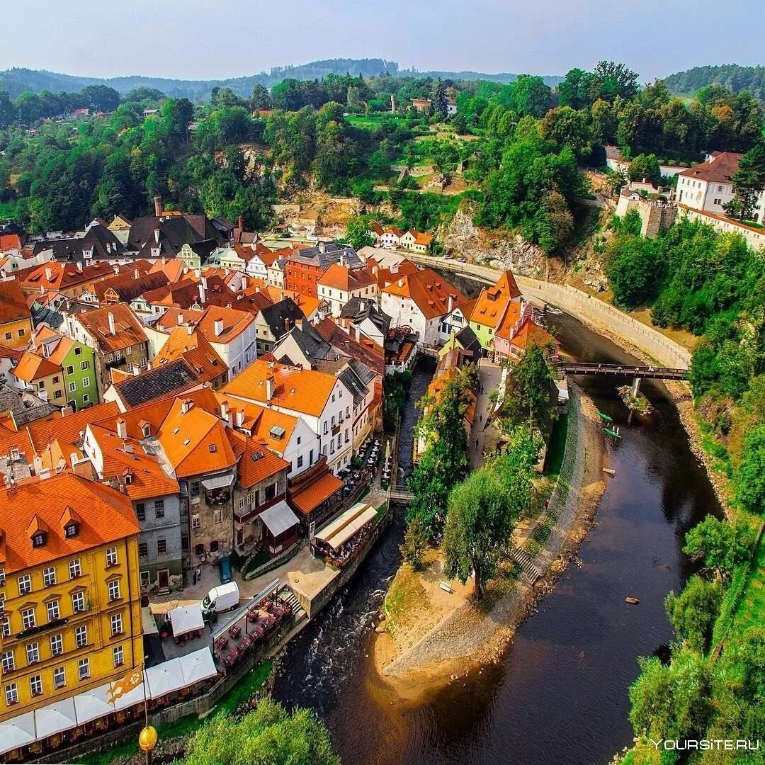 Городок. Крумлов Чехия. Город Чески-Крумлов Чехия. Cesky Krumlov Чехия. Исторический центр города Чески-Крумлов.