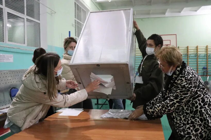 работа на избирательном участке. екб. порядок голосования на выборах. выборы как работают избирательные участки. правила проведения голосования.