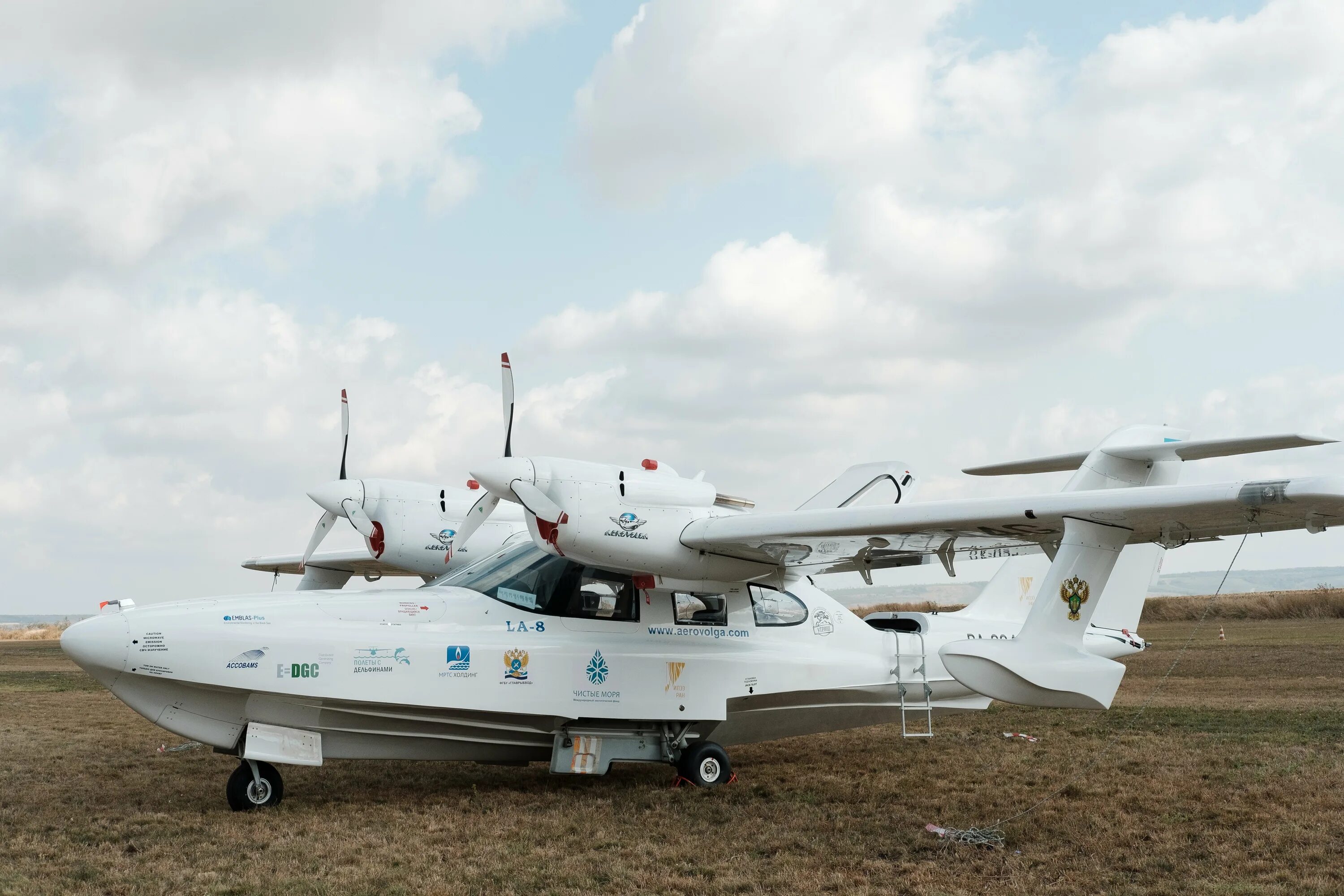 самолёт-амфибия ла-8. самолёт-амфибия ла-8. аэроволга ла-8. борей самолет амфибия. La8 аэроволга.