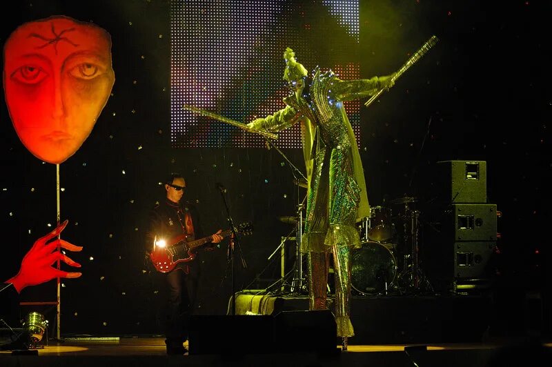 пикник театр абсурда (2010, мистерия звука). пикник альбом театр абсурда. пикник театр абсурда обложка альбома. пикник театр абсурда обложка альбома. пикник театр абсурда (2010, мистерия звука).