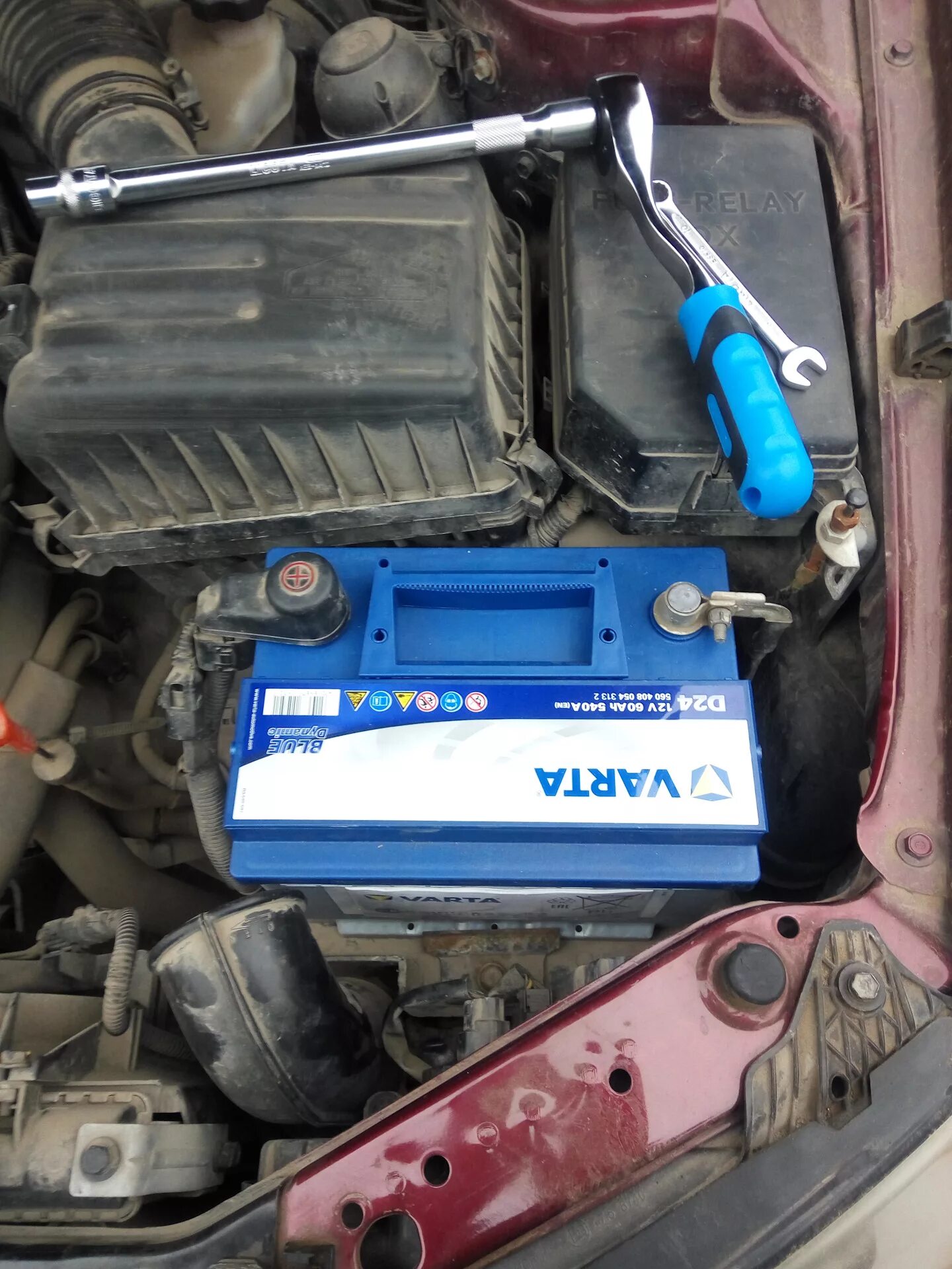 Аккумулятор для хендай элантра. Hyundai elantra 2008 1.6 аккумулятор. акб хендай элантра 2008. аккумулятор hyundai elantra xd.