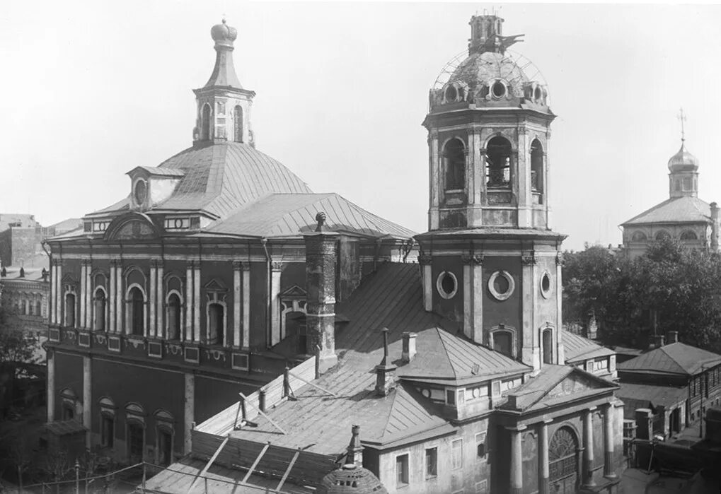 Церковь воскресения словущего в барашах. Москва. Церковь воскресения в барашах на покровке. Храм воскресения христова в барашах. Храм воскресения словущего в барашах.