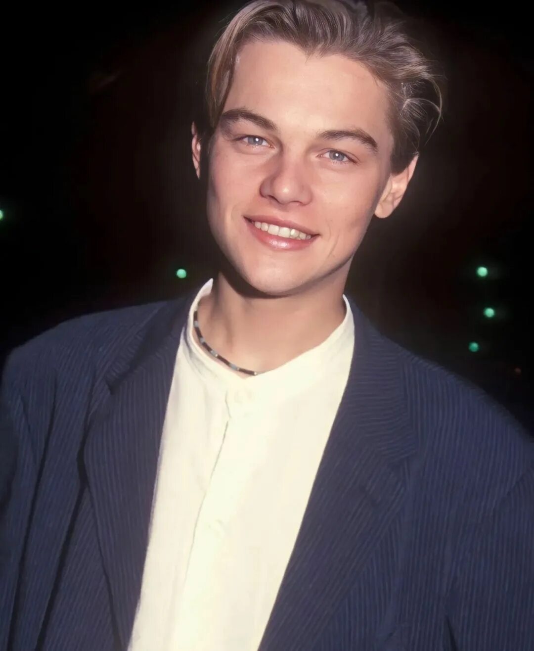 Young leonardo dicaprio. Леонардо ди Каприо молодой. Леонардо Дикарприо молодой. Леонардо ди Каприо в молодости. Леонардо ди Каприо 1994.