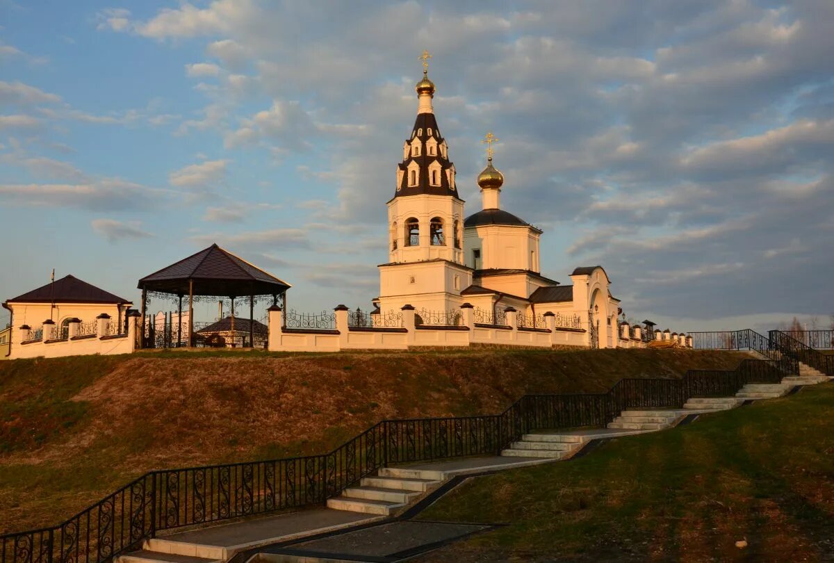 Село губино. Губино Козельск. Губино Калужская область Козельский район храм. Губино (Козельский район).