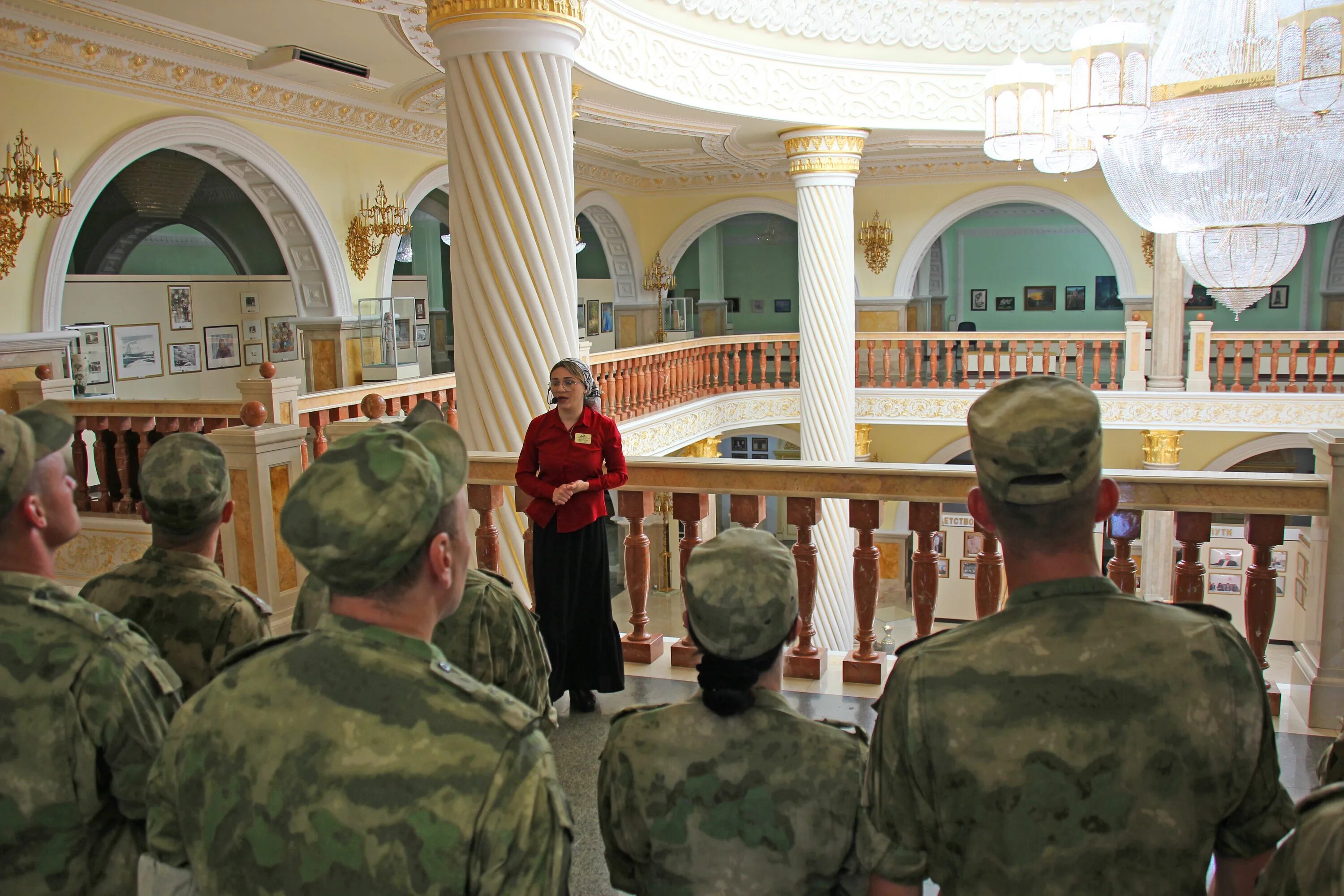 Мемориальный комплекс славы им. Ахмата Кадырова.. Мемориальный комплекс Ахмата Кадырова. Центорой дом Кадырова. Музей Ахмат-Хаджи Кадырова в Грозном.