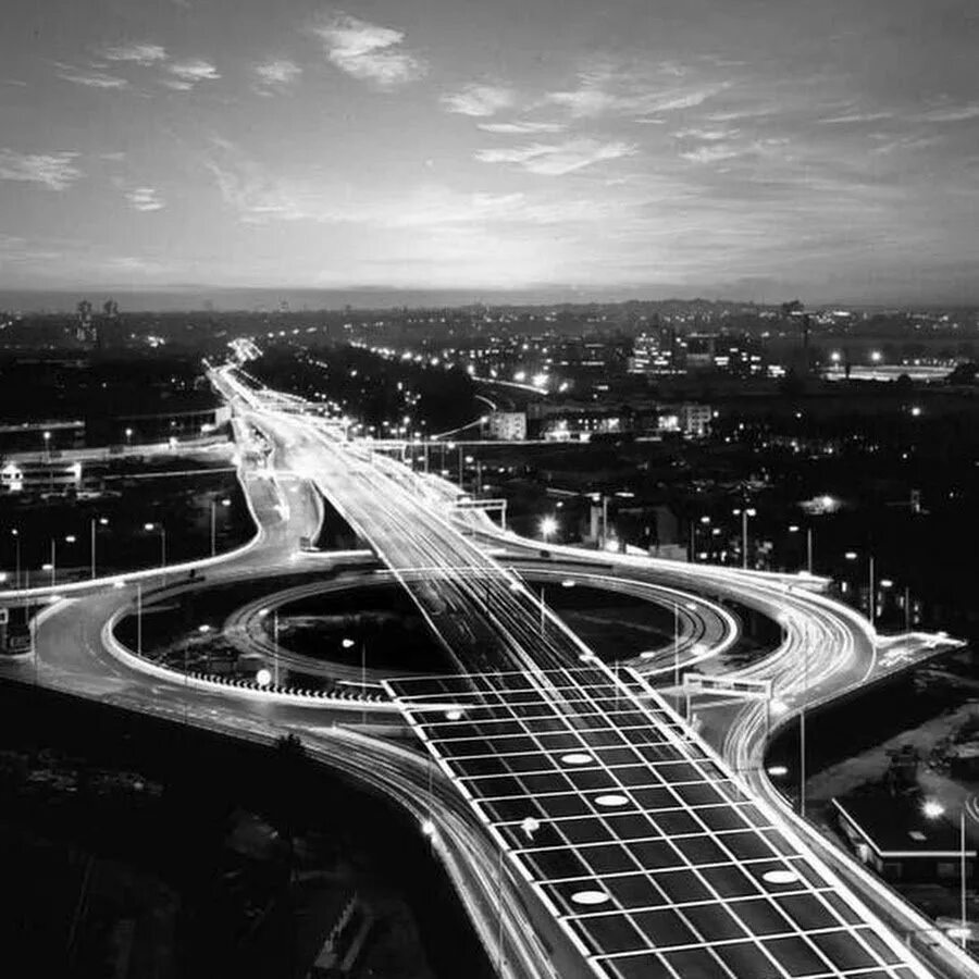 Музыка города. Фотосессия в кино. Город гитара. Музыканты на улице. Необычные музыканты на улице.