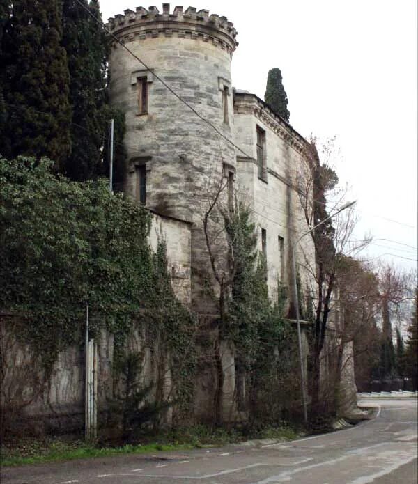 Особняк мордвинова в ялте. Дом мельцера в ялте внутри. Особняк ф. Особняк мельцера ялта. Дом архитектора вегенера в ялте.