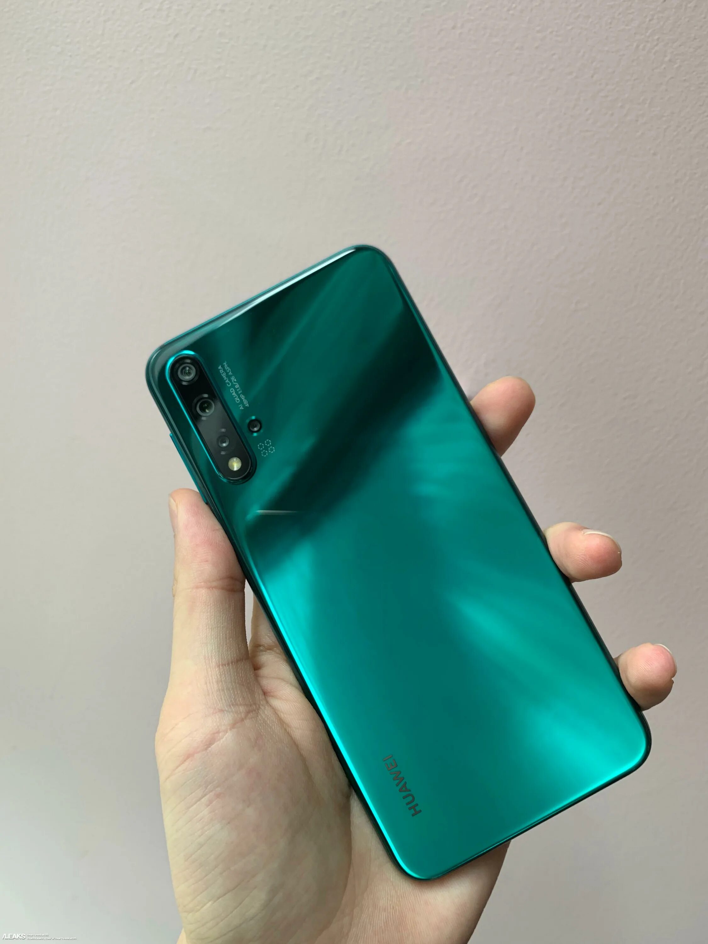 Huawei nova зеленый