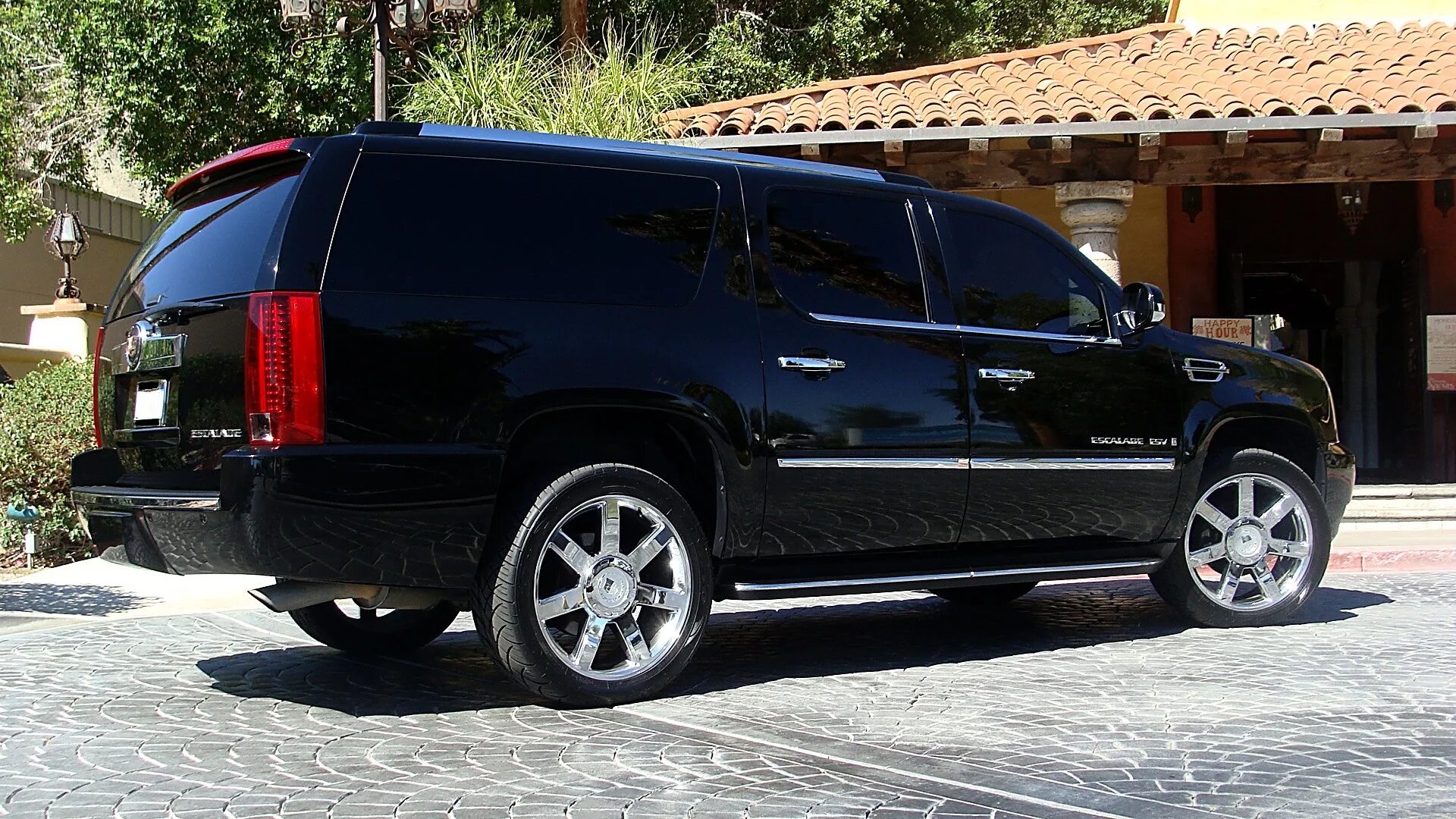 Кадиллак эскалейд esv 2019. Кадиллак эскалейд. Кадиллак эскалейд 2016. Back prooff эскалейд. Кадиллак эскалейд 2017 года.