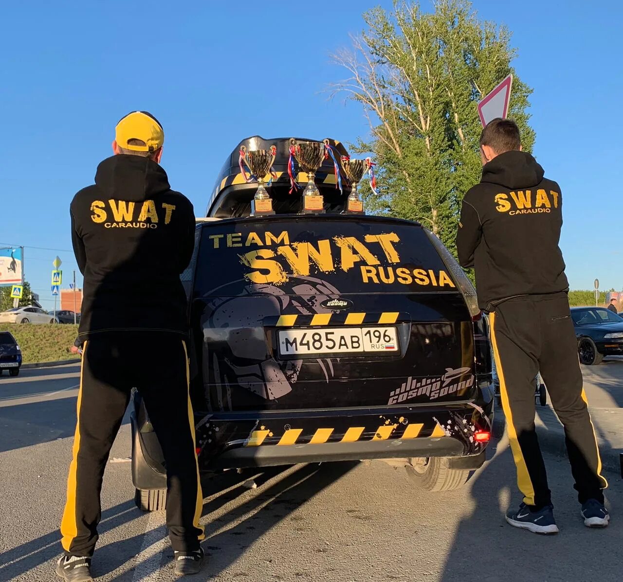 Swat audio. Swat car audio автомобили. сват автозвук логотип. swat car audio логотип. наклейка сват кар аудио.